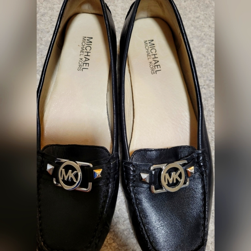 Ladies Loafer, size 8m? Michael Kors
